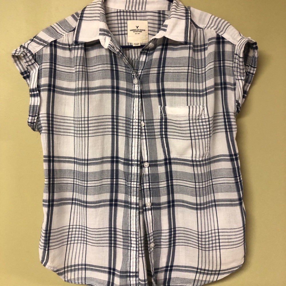 3/$20 AE Short Sleeve Button Down Plaid Shirt